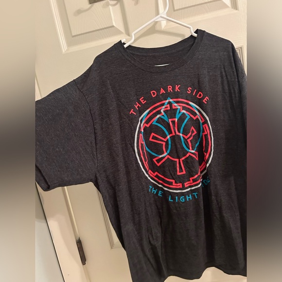 NWOT Star Wars ‘The Dark Side, The Light Side’ Dark Grey T-Shirt - Picture 2 of 7